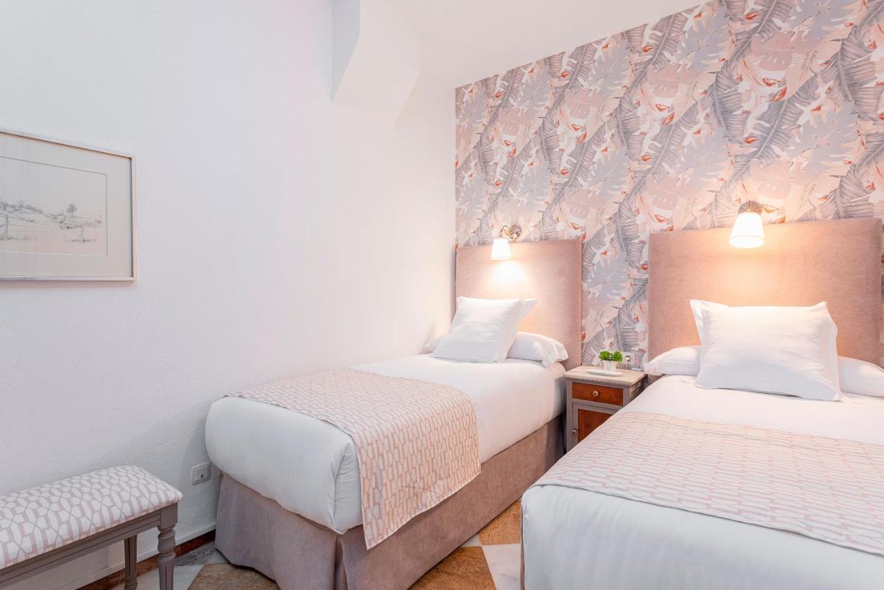 Genteel Home Campamento Seville Luaran gambar